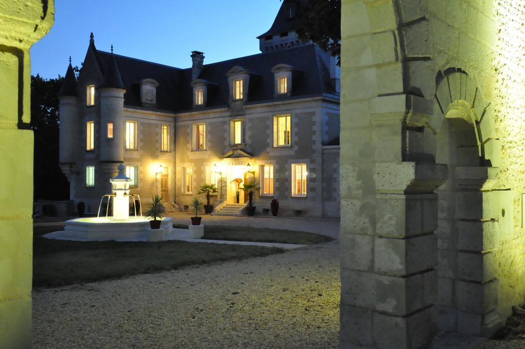 Chateau De Bellevue B&B Et Appartements Avec Piscine Saisonal Chauffee Et Chambres Partout Climatisees Saint-Avit  Exterior photo