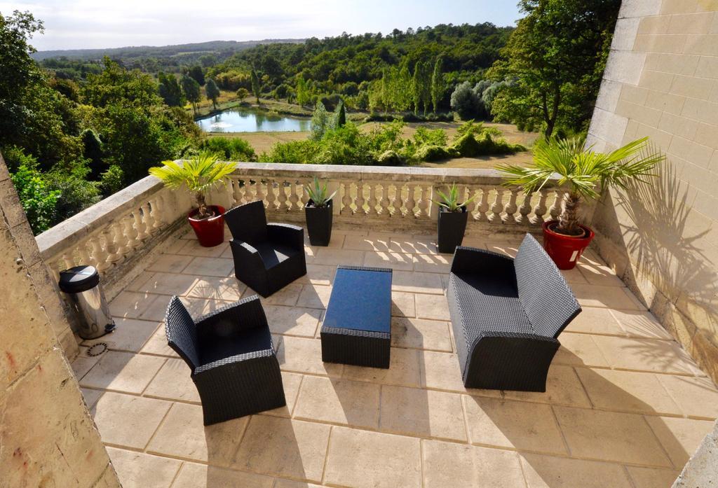 Chateau De Bellevue B&B Et Appartements Avec Piscine Saisonal Chauffee Et Chambres Partout Climatisees Saint-Avit  Exterior photo